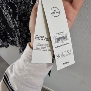 No Boundaries Black and White Paisley Top